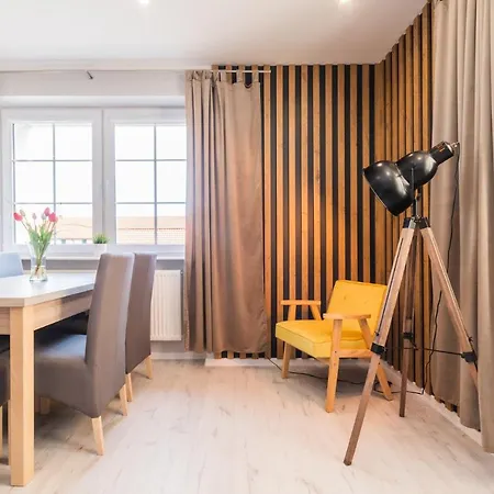 Bryza Z Sauna & Z Kominkami يانتار