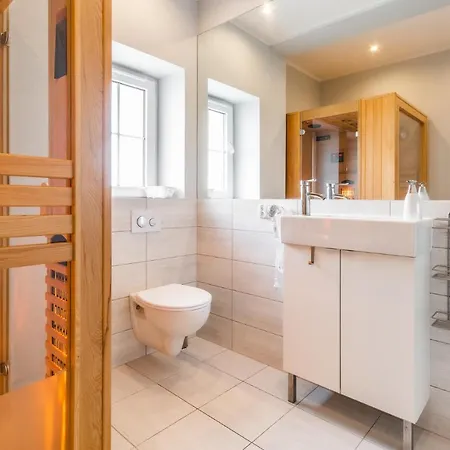 Bryza Z Sauna & Z Kominkami Jantar