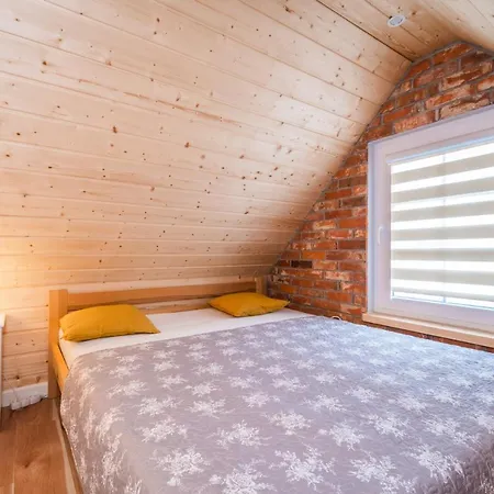 Bryza Z Sauna & Z Kominkami Apartman *