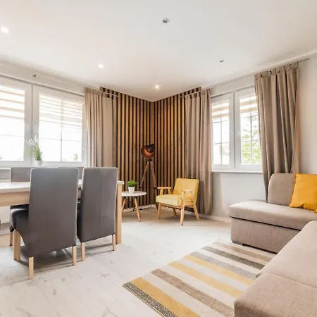 Bryza Z Sauna & Z Kominkami Apartman *