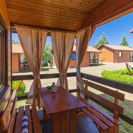 Bryza Z Sauna & Z Kominkami Daire Jantar