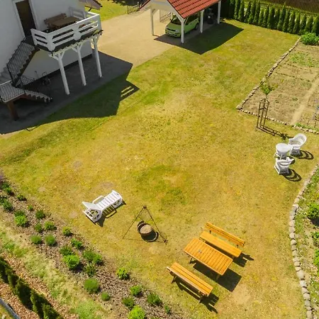 Bryza Z Sauna & Z Kominkami ג'אנטאר