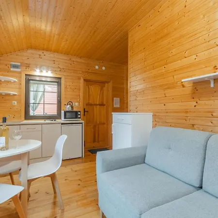 Bryza Z Sauna & Z Kominkami Jantar