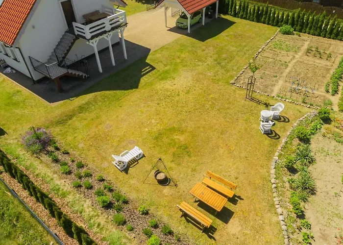 Bryza Z Sauna & Z Kominkami ג'אנטאר